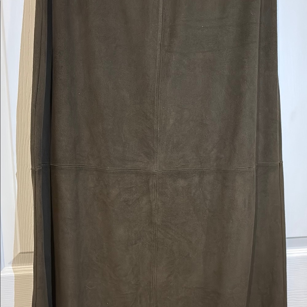 Like New! Elegant Hunters Green Women's Skirt - Picture 2 of 8